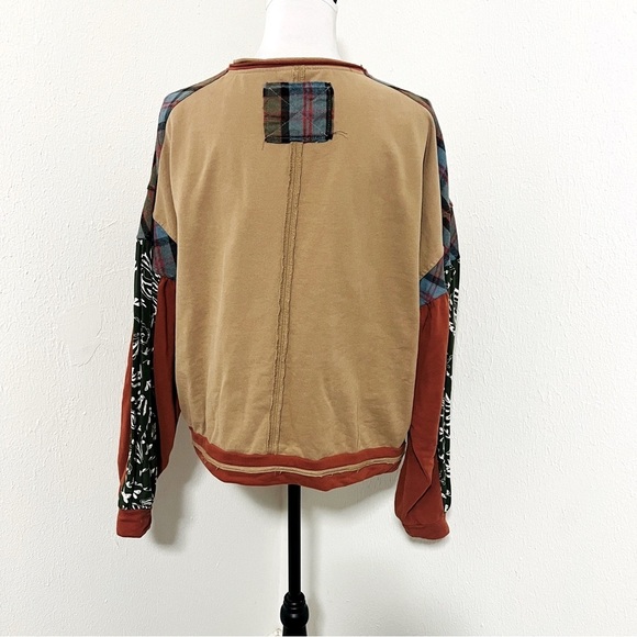 Easel Women Medium Soft Washed Mix N Match Fabric Flower Patch Top in Mushroom - Picture 5 of 8